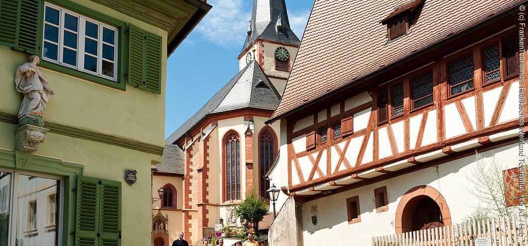 Blick auf Pfarrkirche St. Sebastian