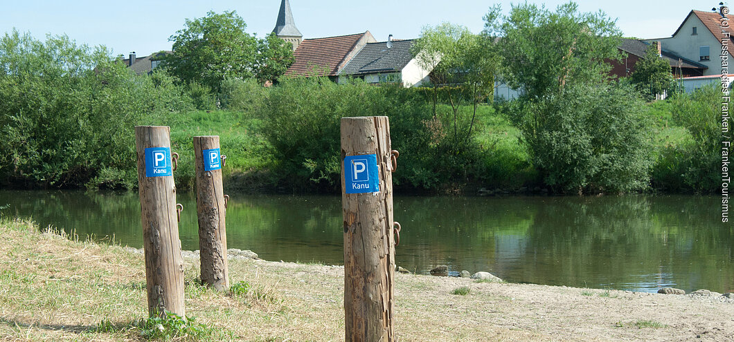 Kanu-Ein-und-Ausstieg